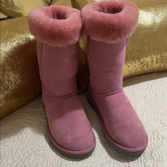 UGG  Light Pink  Boots - Picture 2 of 6